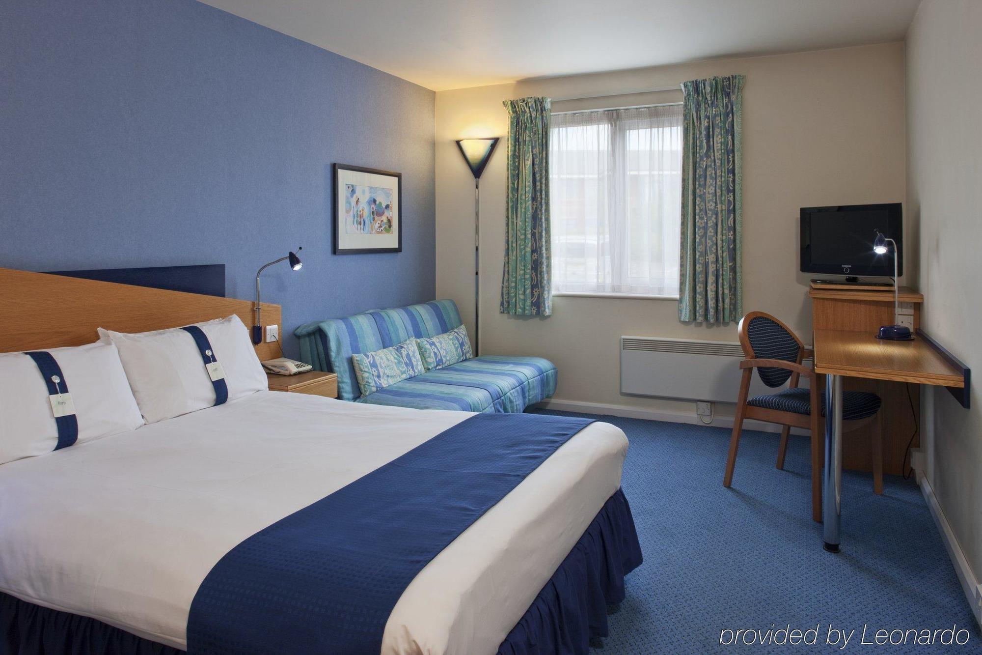 Holiday Inn Express Gloucester - South, An Ihg Hotel Екстериор снимка